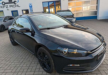 VW Scirocco Volkswagen 1.4 TSI 118 kW DSG,