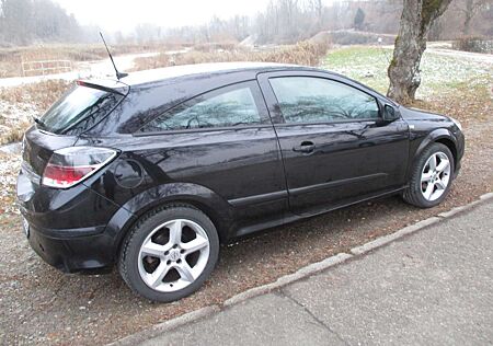 Opel Astra GTC 1.8, 8 fach bereift