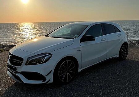 Mercedes-Benz A 45 AMG 4Matic Speedshift 7G-DCT