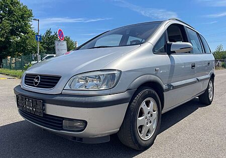Opel Zafira 1.8 16V Elegance