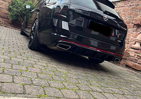 Skoda Octavia Combi 2.0 TDI DSG RS