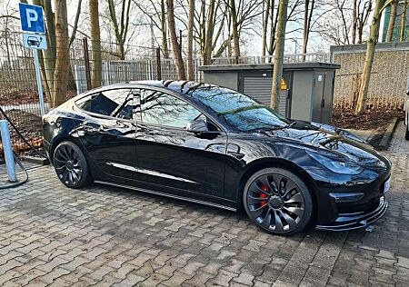 Tesla Model 3 Langstreckenbatt. Allradantrieb Dual Motor
