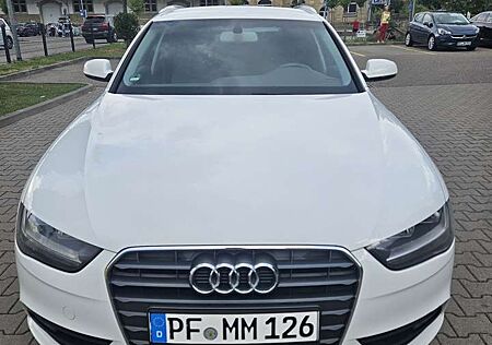 Audi A4 Avant 2.0 TDI DPF Attraction