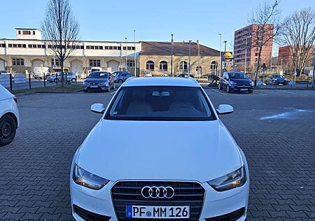 Audi A4 Avant 2.0 TDI DPF Attraction