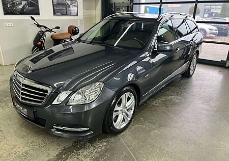Mercedes-Benz E 250 T Autom. Avantgarde+AHK+Navi+GSD+Kam+Xenon