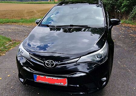 Toyota Avensis Touring Sports 2.0 D-4D Executive I
