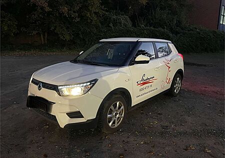 SsangYong Tivoli Crystal 4x2