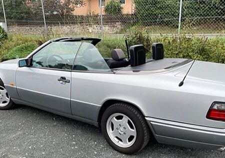 Mercedes-Benz E 200 Cabrio E -Klasse Coupe/Cabrio (BM 124),Autom.