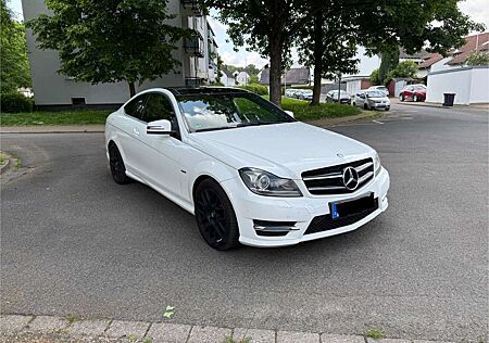 Mercedes-Benz C 220 CDI AMG