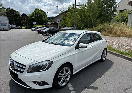 Mercedes-Benz A 180 BlueEfficiency (176.042)