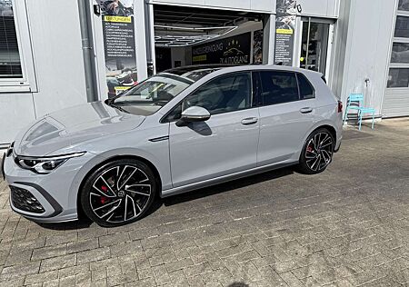 VW Golf Volkswagen GTD 2.0 TDI SCR DSG
