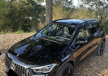 Mercedes-Benz GLA 35 AMG 4Matic Speedshift DCT 8G