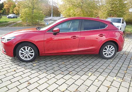 Mazda 3 SkyactivG 120PS Exclusive Sitz- und Lenkradheizung