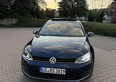 VW Golf Volkswagen 2.0 TDI DPF 4Motion Comfortline
