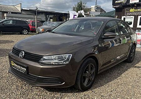 VW Jetta Volkswagen 1.2 TSI Trendline-Tüv Asu Inspektion Neu