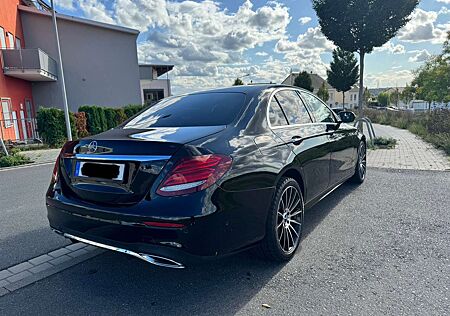 Mercedes-Benz E 220 d 9G-TRONIC AMG Line