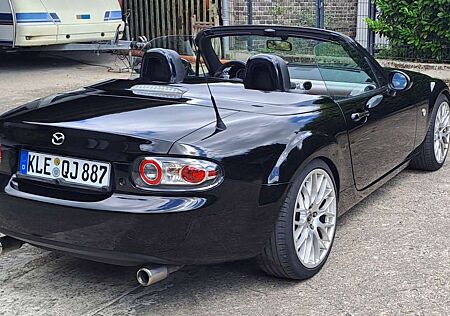 Mazda MX-5 1.8 Niseko Roadster Coupe