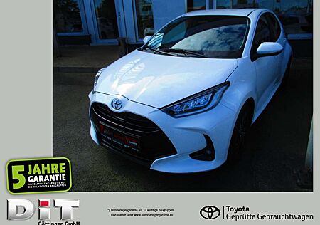Toyota Yaris 1.5 Teamplayer ACC+LED+SHZ+Fernlichtass.