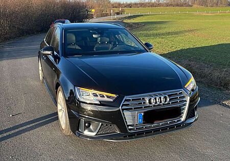 Audi A4 40 TDI quattro S-line