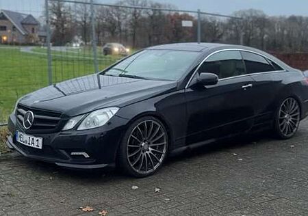 Mercedes-Benz E 350 CDI DPF Coupe BlueEFFICIENCY 7G-TRONIC Avantgarde