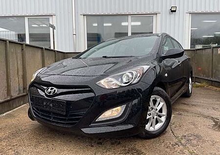 Hyundai i30 1.6 GDI SW FIFA *XENON*EINPARKH*SITZHZG