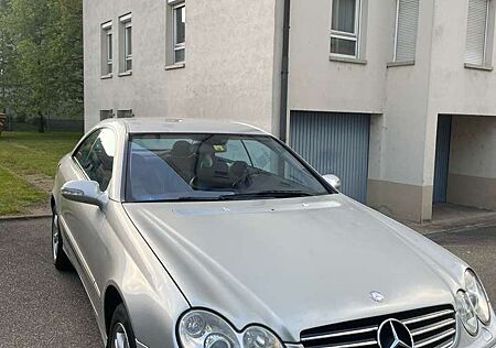 Mercedes-Benz CLK 320 Coupe Avantgarde