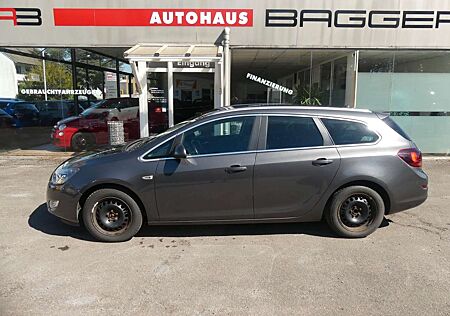 Opel Astra J Sports Tourer Innovation