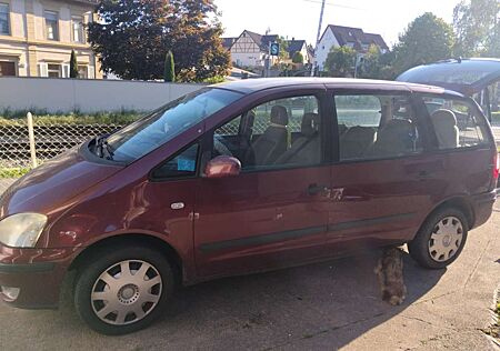 Ford Galaxy 2.0 TDCi DPF Ambiente