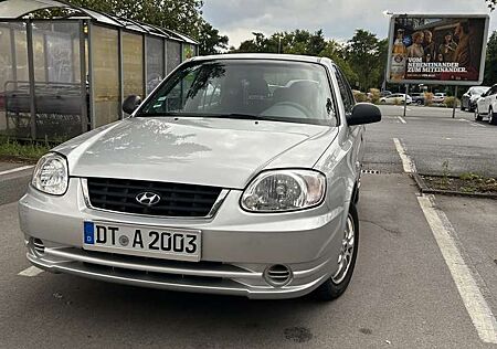 Hyundai ACCENT 1.3i GLS