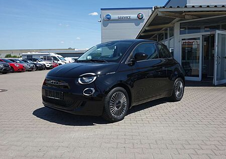 Fiat 500E Icon Glasdach/Winter Paket/Uconnect 10,25"NAV/DAB