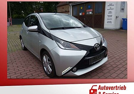 Toyota Aygo (X) 1.0 Automatik Klima Faltdach