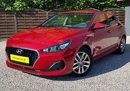 Hyundai i30 Fastback Style Klima Parkhilfe Bluetooth
