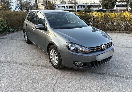 VW Golf Volkswagen 1.4 TSI Team Top Zustand, 1 Hand, Parkpilot