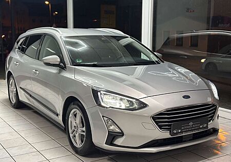 Ford Focus Turnier 1.5 120PS LED Standheizung PDC