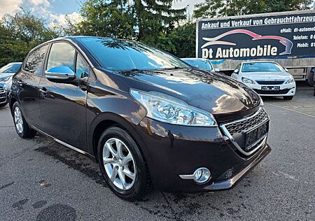 Peugeot 208 1.2 Style 82/Klima/1 Hand/Tüv-Neu