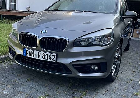 BMW 220i 220 Gran Tourer Sport Line, Benzin(197PS)