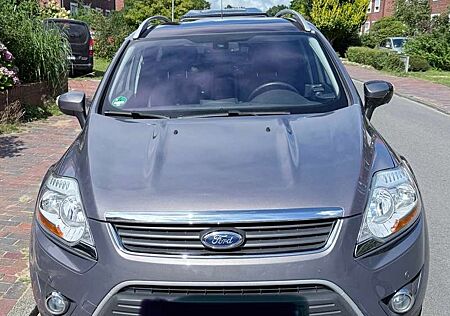 Ford Kuga Titanium Crossover