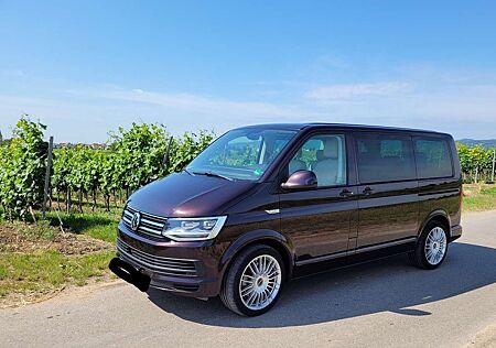 VW T6 Multivan Volkswagen Highline AHK, StHz, Scheckheft