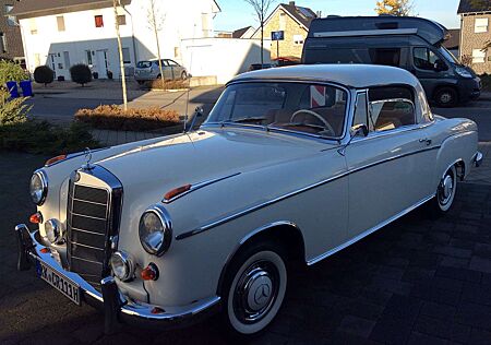 Mercedes-Benz 220 220S