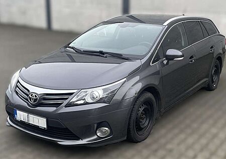 Toyota Avensis Combi Diesel Combi 2.0 D-4D Edition (2014)