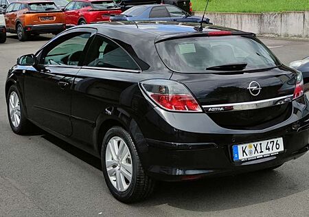 Opel Astra 1.8 16V Coupe