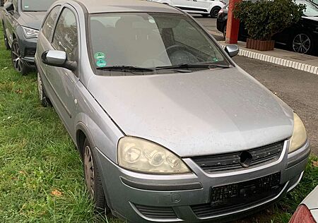 Opel Corsa 1.2 16V Klima