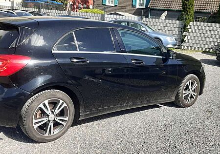 Mercedes-Benz A 180 CDI BlueEfficiency Leder