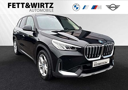 BMW iX1 xDrive30 Parkassistenzsystem|Aktivsitz|DAB+