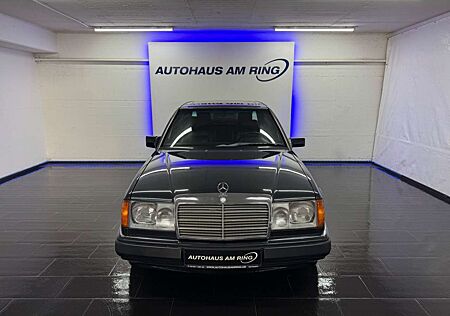 Mercedes-Benz 300 E Aut. 1HND KLIMA EL.ROLLO EL.SHD SZHG LEDER