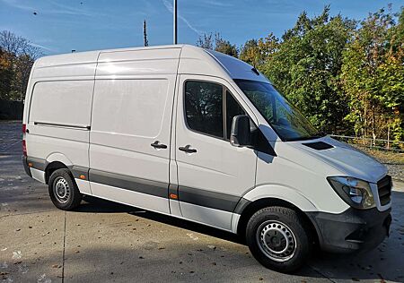 Mercedes-Benz Sprinter II - 63.500 km, 216 CDI, L2H2, 3,0 to LKW