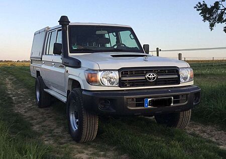 Toyota Land Cruiser VDJ 79 DC 4.5 V8 Klima