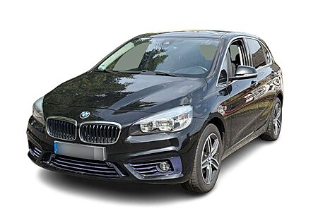 BMW 218 Active Tourer SportLine*AHK*Navi*Pano*SHZ*