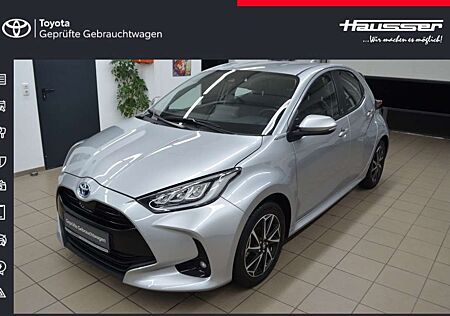 Toyota Yaris 1,5 Hybrid Team Deutschland*NAVI*LED*ALLWETTER
