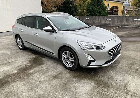 Ford Focus Turnier Cool & Connect erst 27800 km